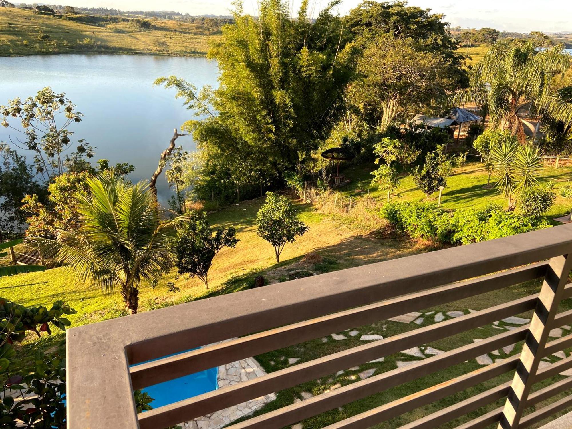 Casa Com Piscina Fundo Pra Represa E Ar Condicionado Casinhabrancadevaranda Ijaci Extérieur photo